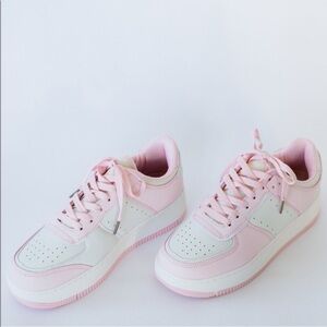 NIB Platform Sneakers Size 7